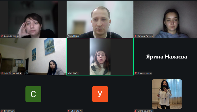Обговорення кваліфікаційних робіт у групах
